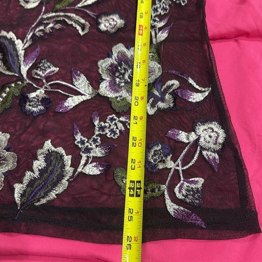 (T2) INC International Concepts Black PS top with floral embroidery, Y2K - Picture 8 of 13